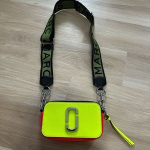 MARC JACOBS CROSSBODY BAG